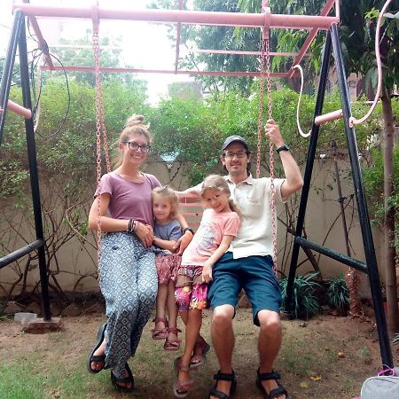 Jwala Niketan Guesthouse Private Rooms Джайпур Екстериор снимка