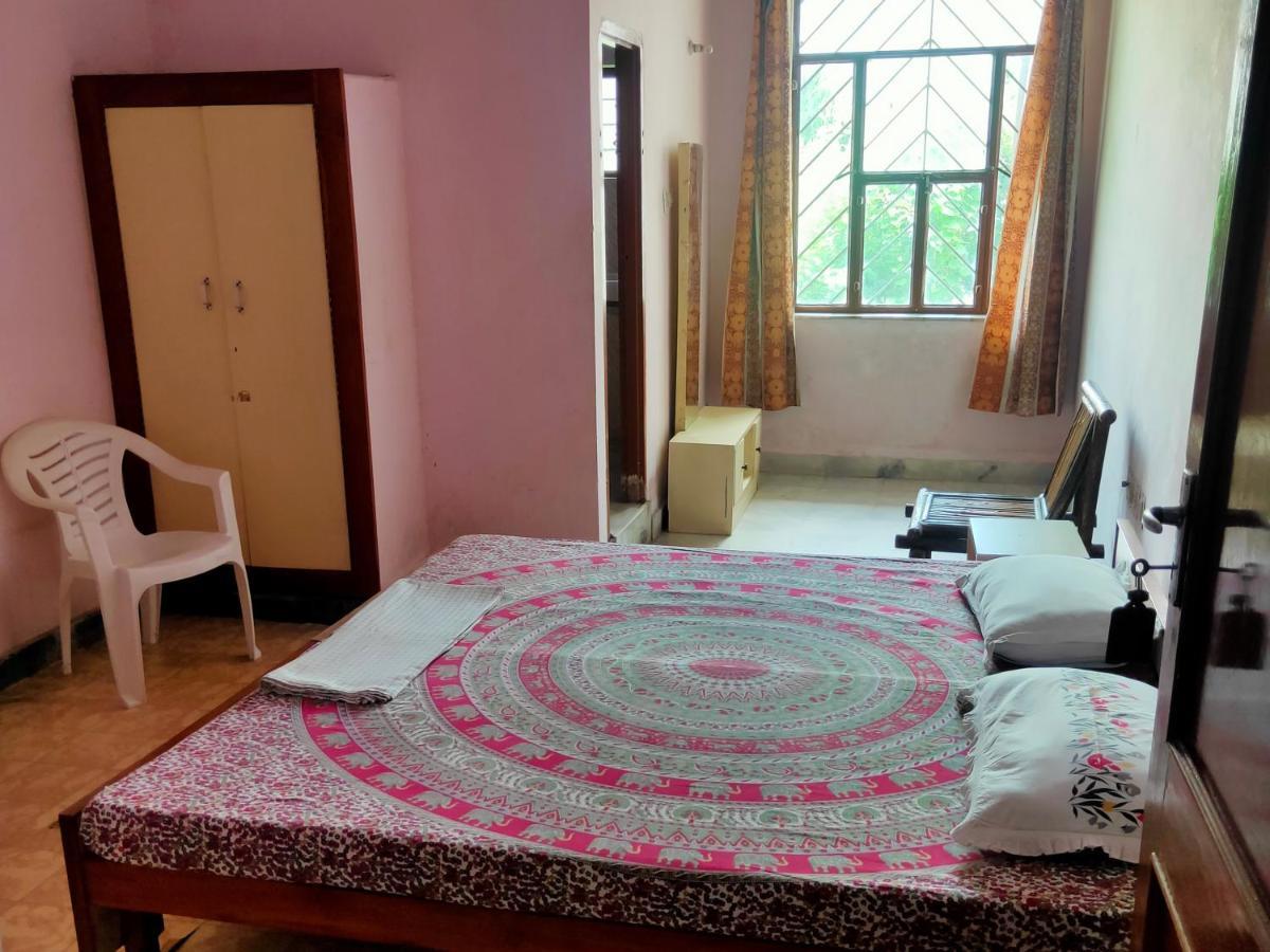 Jwala Niketan Guesthouse Private Rooms Джайпур Екстериор снимка