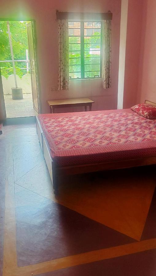 Jwala Niketan Guesthouse Private Rooms Джайпур Екстериор снимка