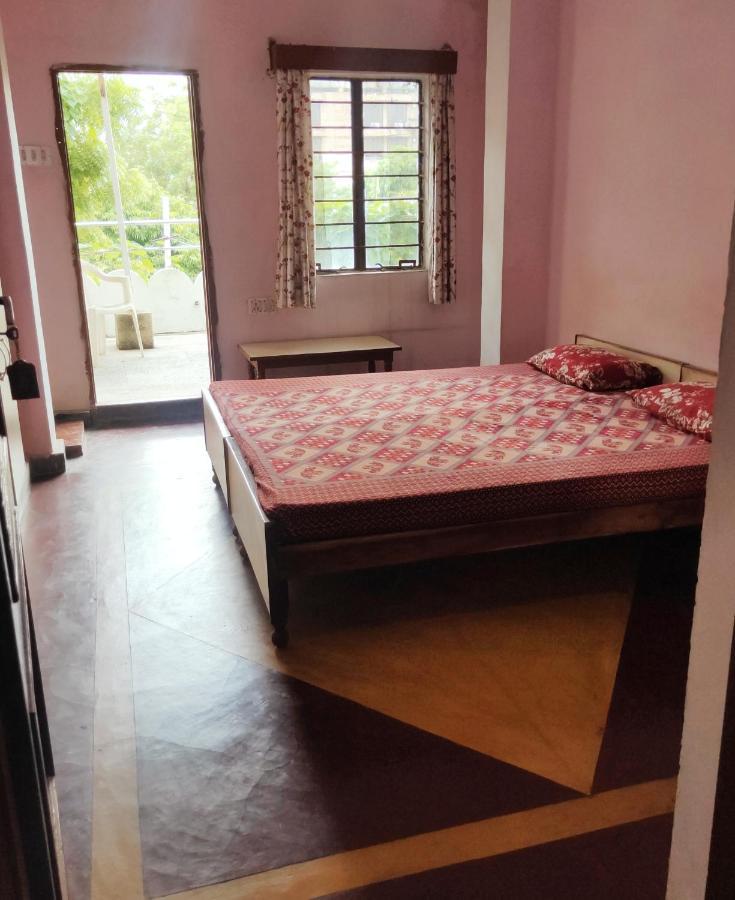 Jwala Niketan Guesthouse Private Rooms Джайпур Екстериор снимка