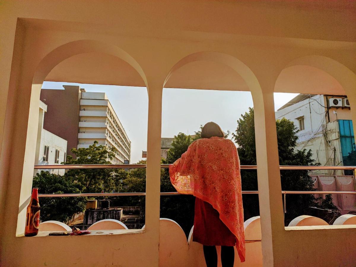 Jwala Niketan Guesthouse Private Rooms Джайпур Екстериор снимка