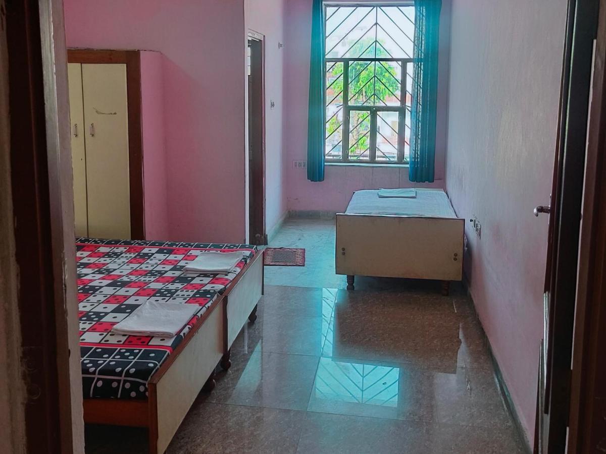 Jwala Niketan Guesthouse Private Rooms Джайпур Екстериор снимка