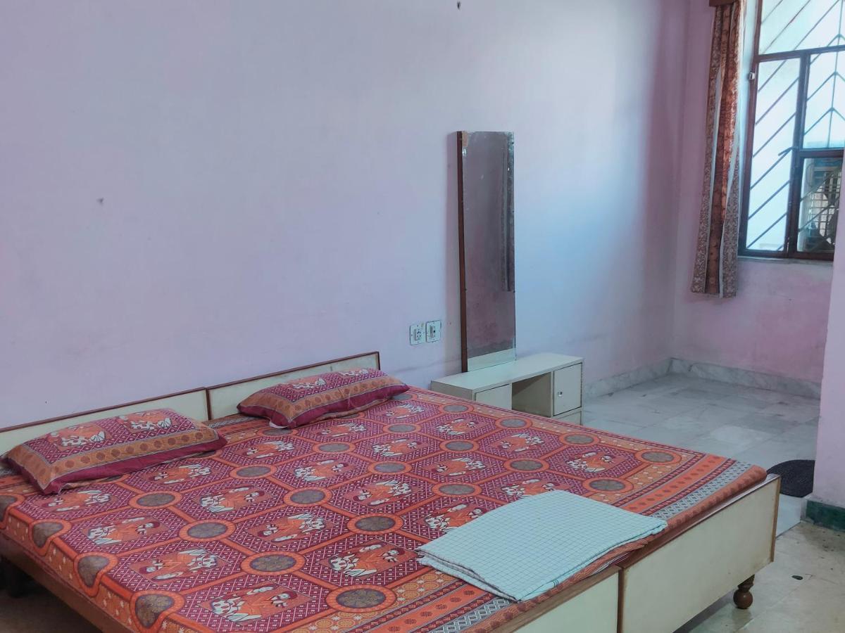 Jwala Niketan Guesthouse Private Rooms Джайпур Екстериор снимка