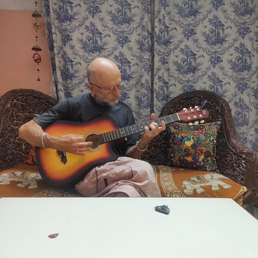 Jwala Niketan Guesthouse Private Rooms Джайпур Екстериор снимка