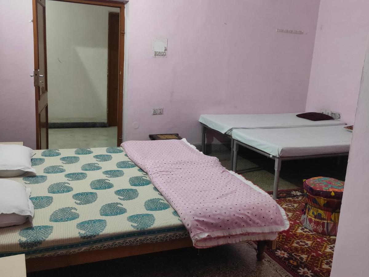 Jwala Niketan Guesthouse Private Rooms Джайпур Екстериор снимка
