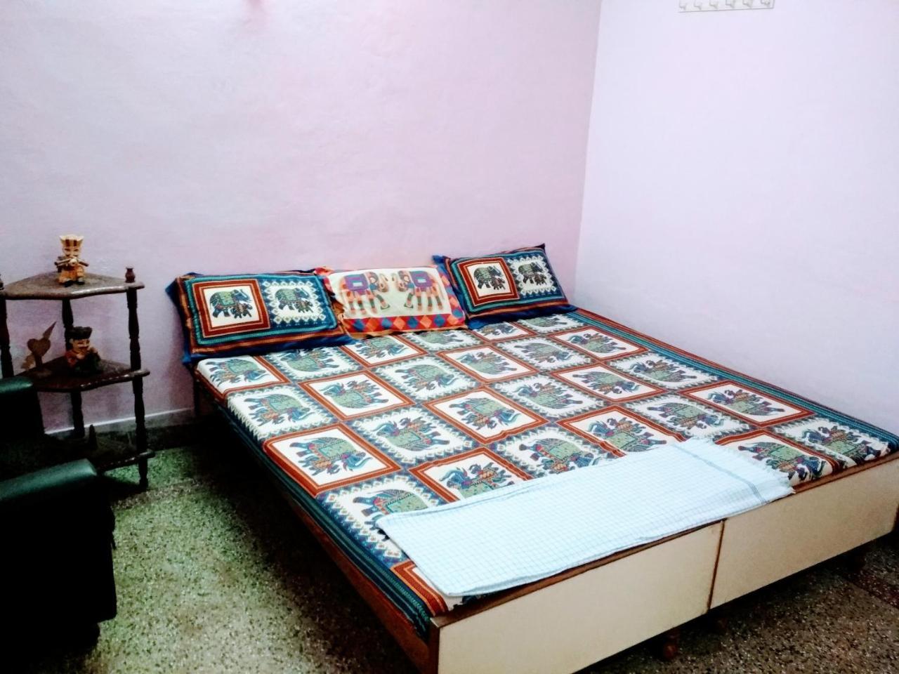 Jwala Niketan Guesthouse Private Rooms Джайпур Екстериор снимка