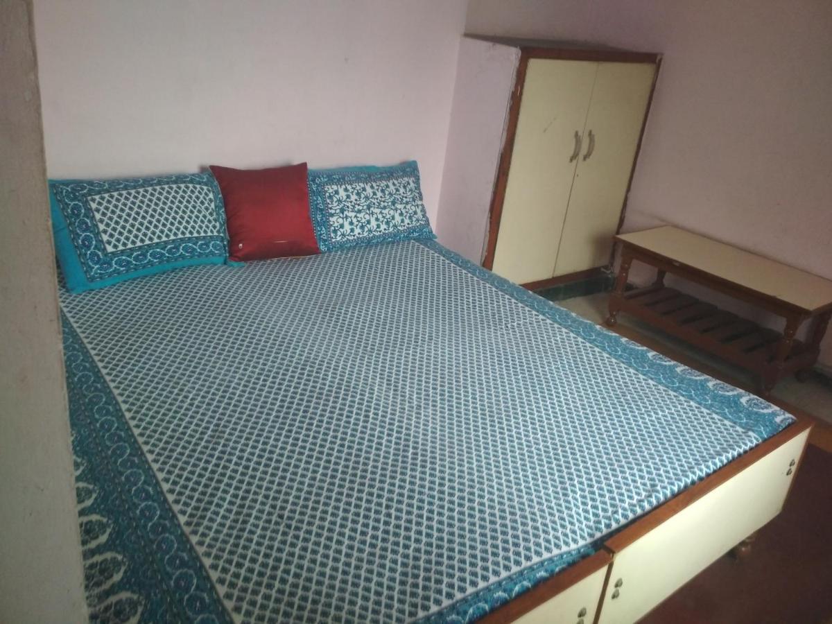Jwala Niketan Guesthouse Private Rooms Джайпур Екстериор снимка