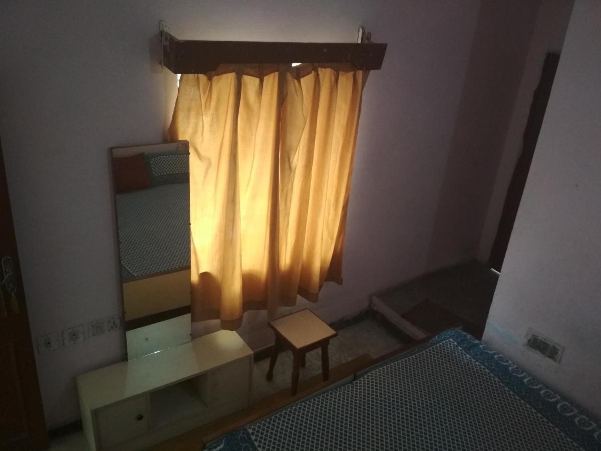 Jwala Niketan Guesthouse Private Rooms Джайпур Екстериор снимка